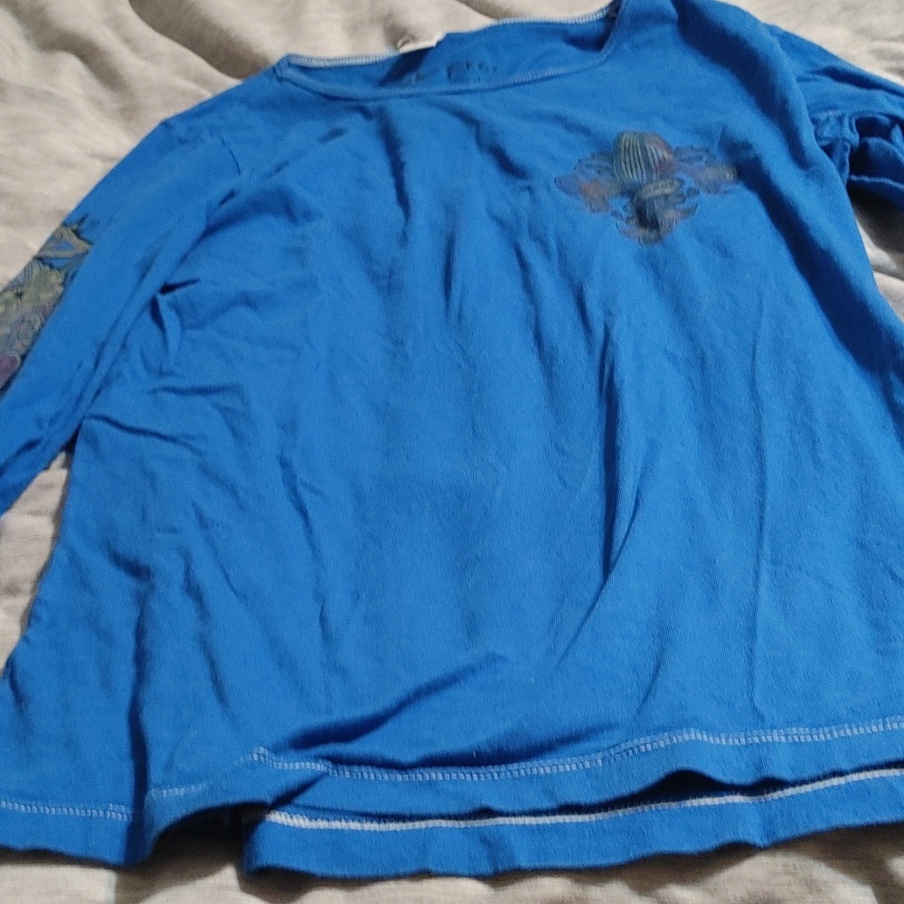 2B Free long sleeved top